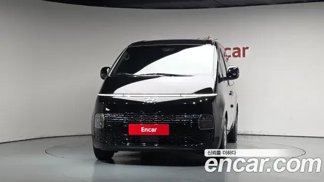 Hyundai Staria 2022 — Фото 3/20