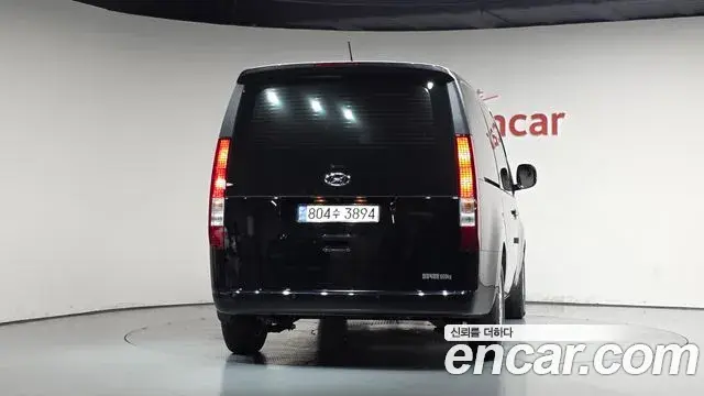 Hyundai Staria 2022 — Фото 4/20