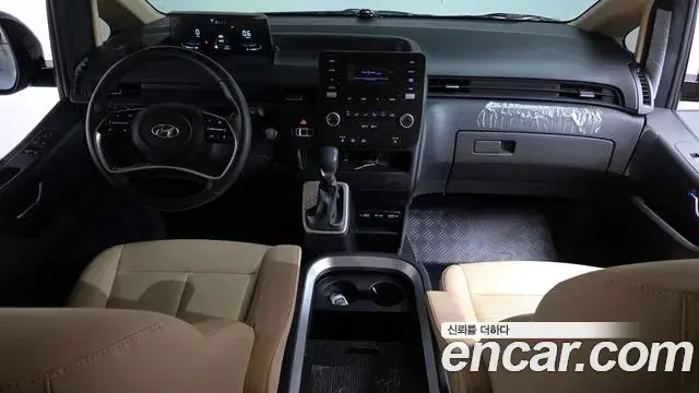 Hyundai Staria 2022 — Фото 7/20