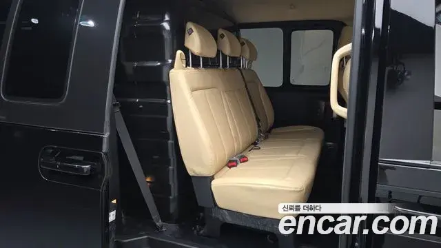 Hyundai Staria 2022 — Фото 11/20