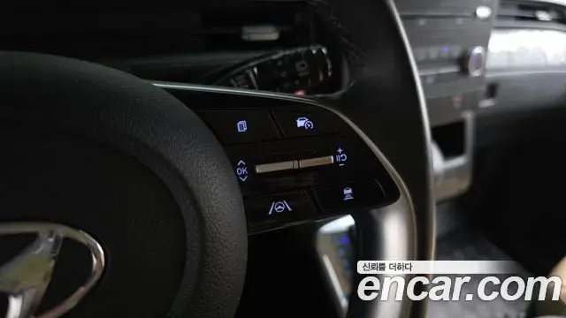 Hyundai Staria 2022 — Фото 16/20