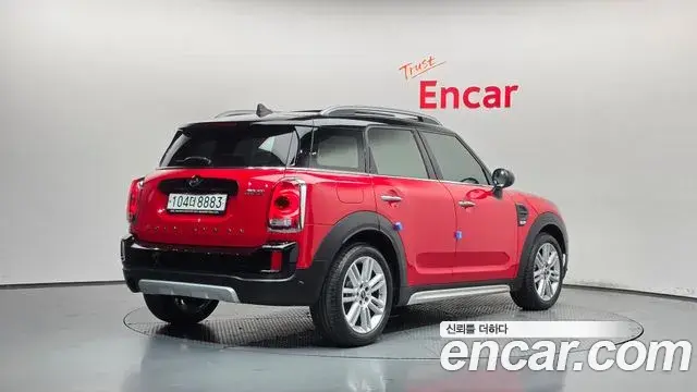 Mini Cooper Countryman 2019 — Photo 18/36
