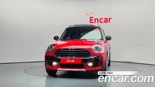 Mini Cooper Countryman 2019 — Photo 29/36