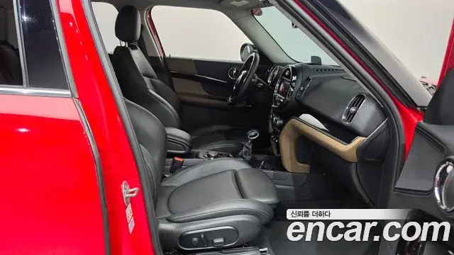 Mini Cooper Countryman 2019 — Photo 15/36