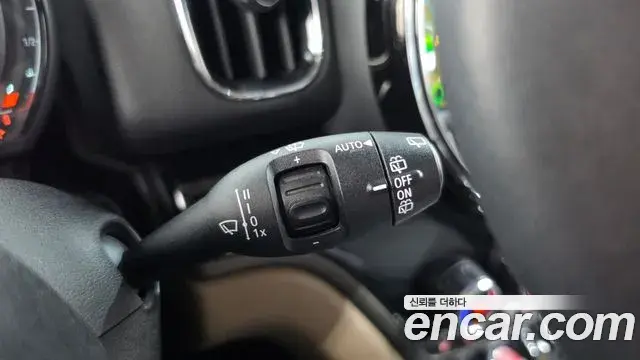 Mini Cooper Countryman 2019 — Photo 25/36