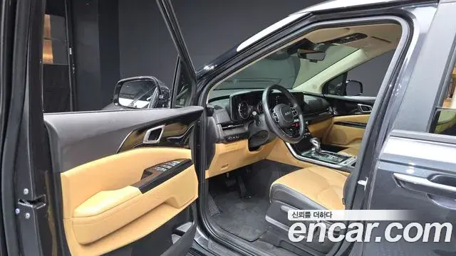Kia Carnival 2021 — Фото 10/20