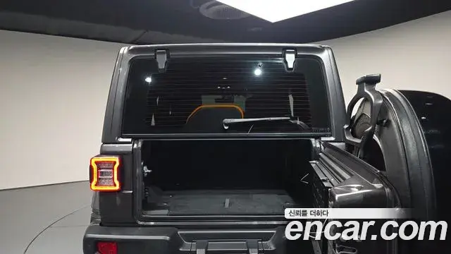 Jeep Wrangler 2021 — Фото 20/20