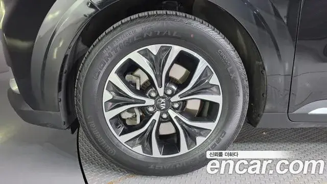 Kia Carnival 2021 — Photo 5/20