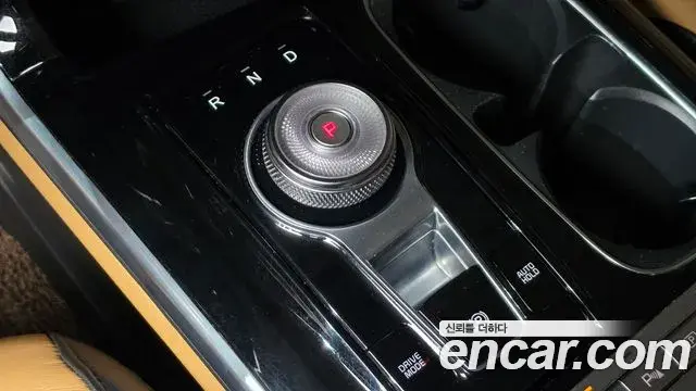 Kia Carnival 2021 — Photo 9/20
