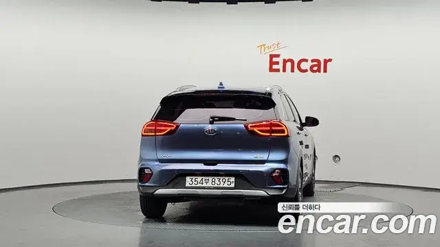 Kia Niro 2019 — Фото 4/20