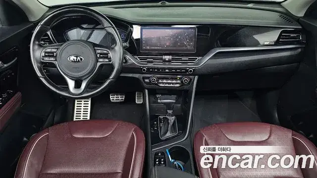 Kia Niro 2019 — Фото 7/20