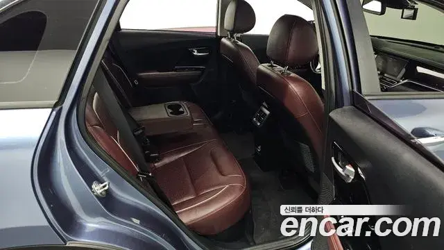 Kia Niro 2019 — Фото 11/20