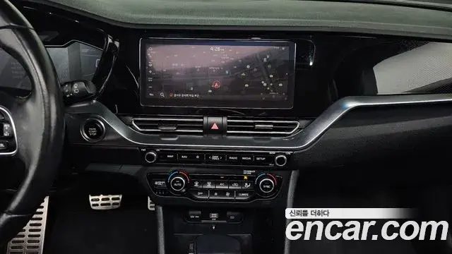 Kia Niro 2019 — Фото 14/20