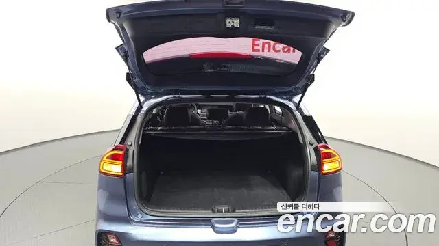 Kia Niro 2019 — Фото 20/20