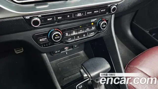 Kia Niro 2019 — Şəkil 2/36