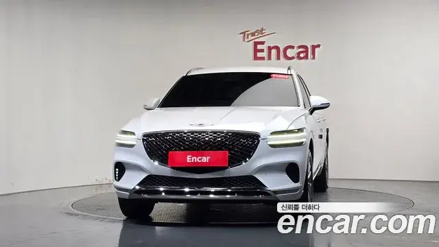 Genesis GV70 2021 — ფოტო 24/30
