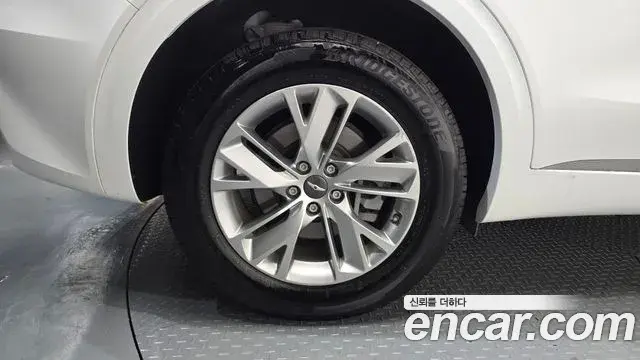 Genesis GV70 2021 — ფოტო 13/30
