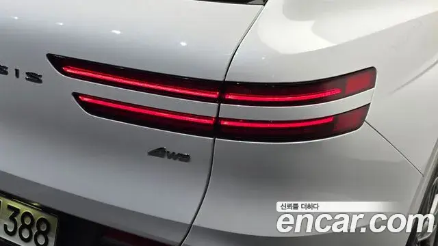 Genesis GV70 2021 — ფოტო 7/30