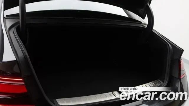 Genesis G90 2022 — Фото 9/20