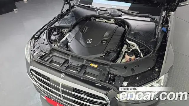 Mercedes-Benz S-Class 2022 — Фото 6/20