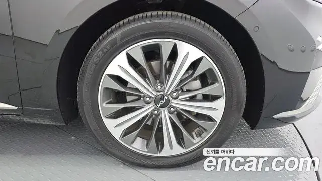 Kia K8 2022 — ფოტო 9/33