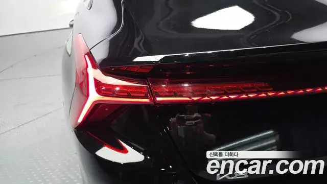 Kia K8 2022 — ფოტო 15/33