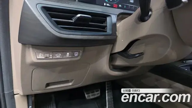 Kia K8 2022 — ფოტო 24/33