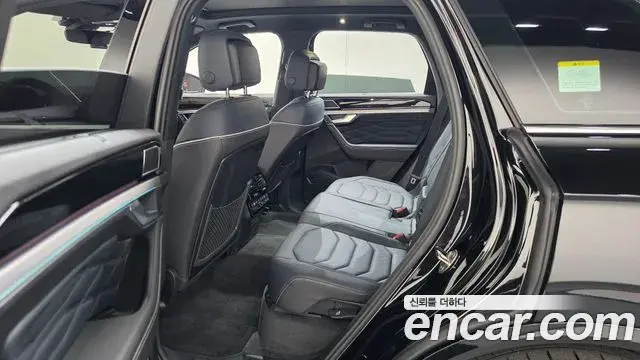 Volkswagen Touareg 2026 — Photo 2/35