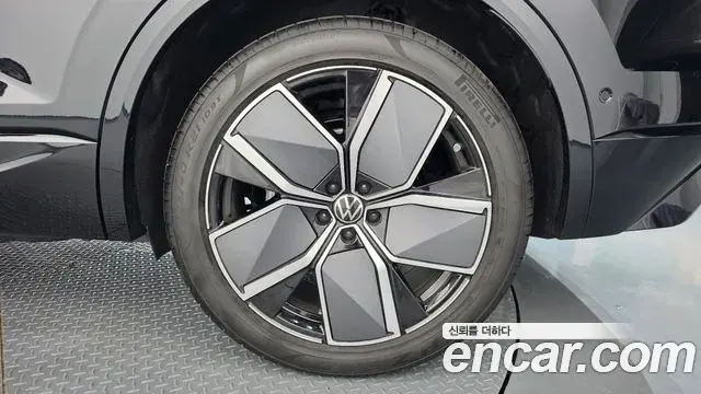 Volkswagen Touareg 2026 — Photo 7/35