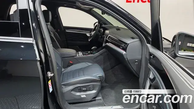 Volkswagen Touareg 2026 — Photo 20/35