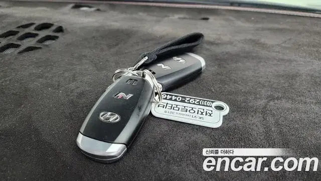Hyundai Veloster 2019 — Фото 19/20