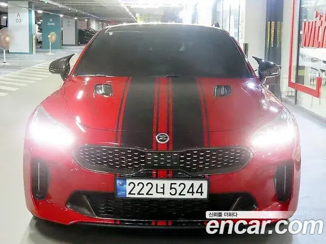 Kia Stinger 2018 — Фото 1/20