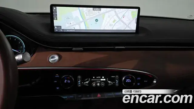 Genesis GV70 2023 — ფოტო 14/32