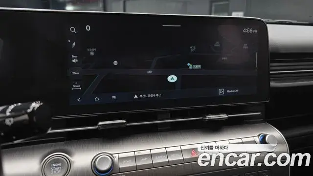 Hyundai Kona 2023 — Фото 15/20