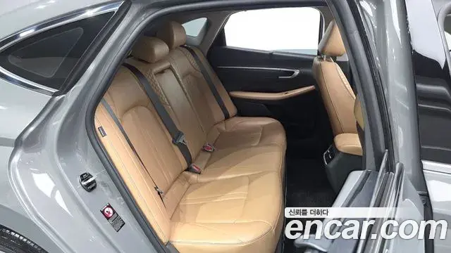 Hyundai Sonata 2020 — Фото 11/20