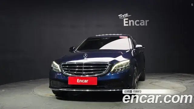 Mercedes-Benz C-Class 2019 — Фото 3/20