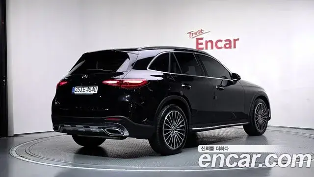 Mercedes-Benz GLC-Class 2025 — Фото 2/20