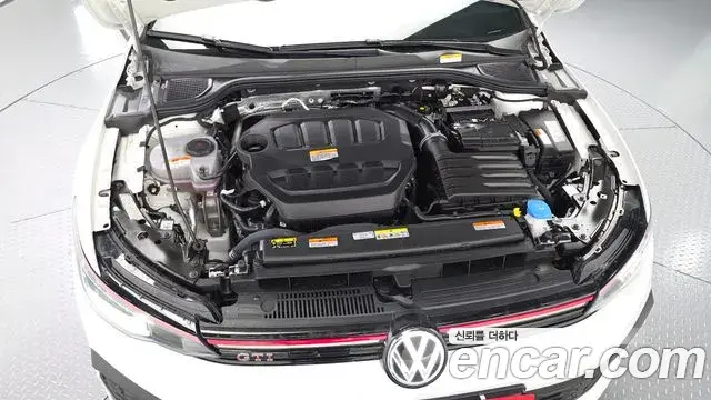 Volkswagen Golf 2025 — ფოტო 20/30