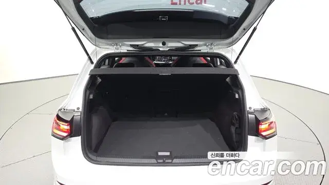 Volkswagen Golf 2025 — ფოტო 2/30