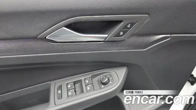 Volkswagen Golf 2025 — ფოტო 25/30