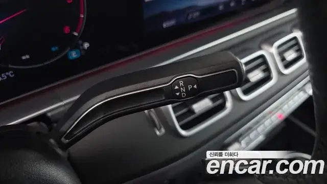Mercedes-Benz GLE-Class 2023 — Фото 9/20
