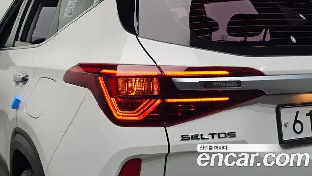 Kia Seltos 2019 — ფოტო 33/35