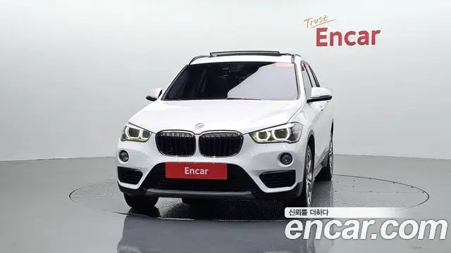 BMW X1 2018 — Фото 3/20
