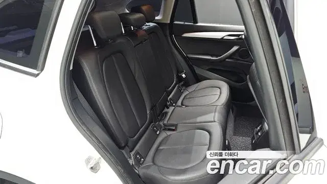 BMW X1 2018 — Фото 11/20