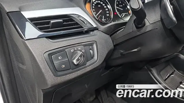 BMW X1 2018 — Фото 17/20