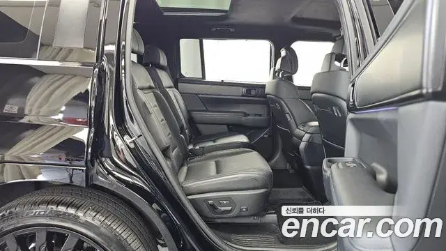 Hyundai Santa Fe 2023 — Фото 12/20
