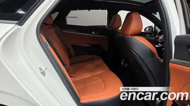 Kia K5 2024 — Фото 11/20