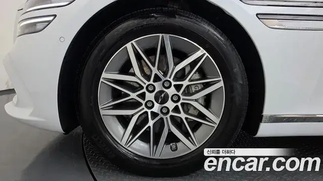 Genesis Electrified G80 2024 — Photo 5/20