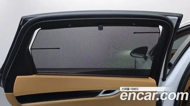 Genesis Electrified G80 2024 — Photo 19/20