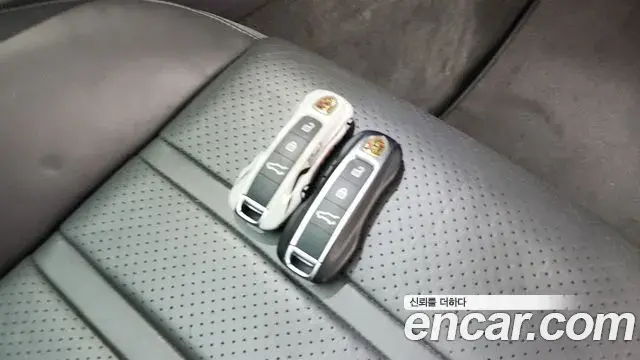 Porsche Cayenne 2020 — Фото 15/20